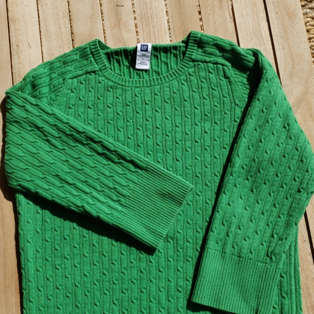 Gap Cable Knit Sweater - L